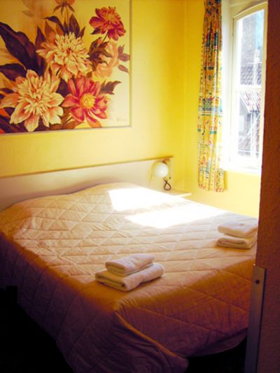 4: Nicolas Hotel . Brugge Belgie