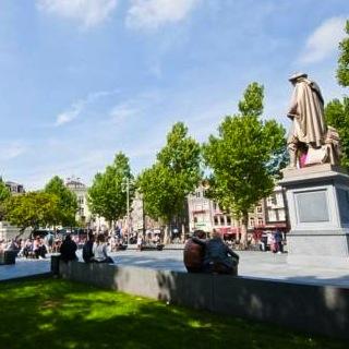 Flower_Market_Apartment_Amsterdam-Amsterdam